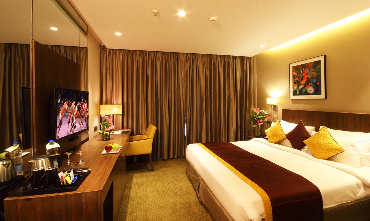Hotel Fidalgo Pune Exterior photo