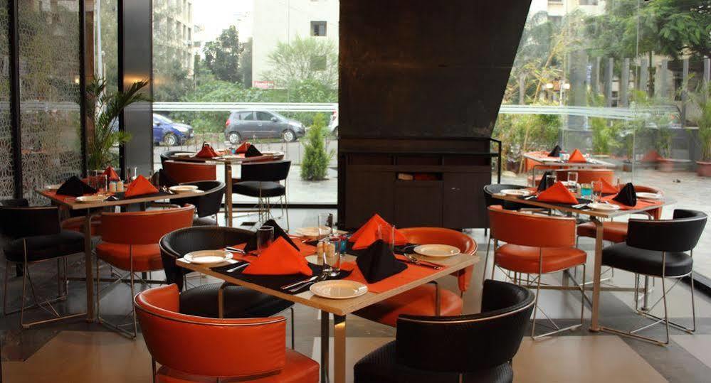 Hotel Fidalgo Pune Exterior photo
